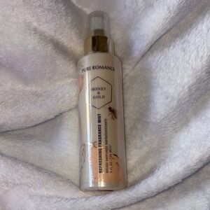 Pure Romance Honey & Gold Refreshing Mist